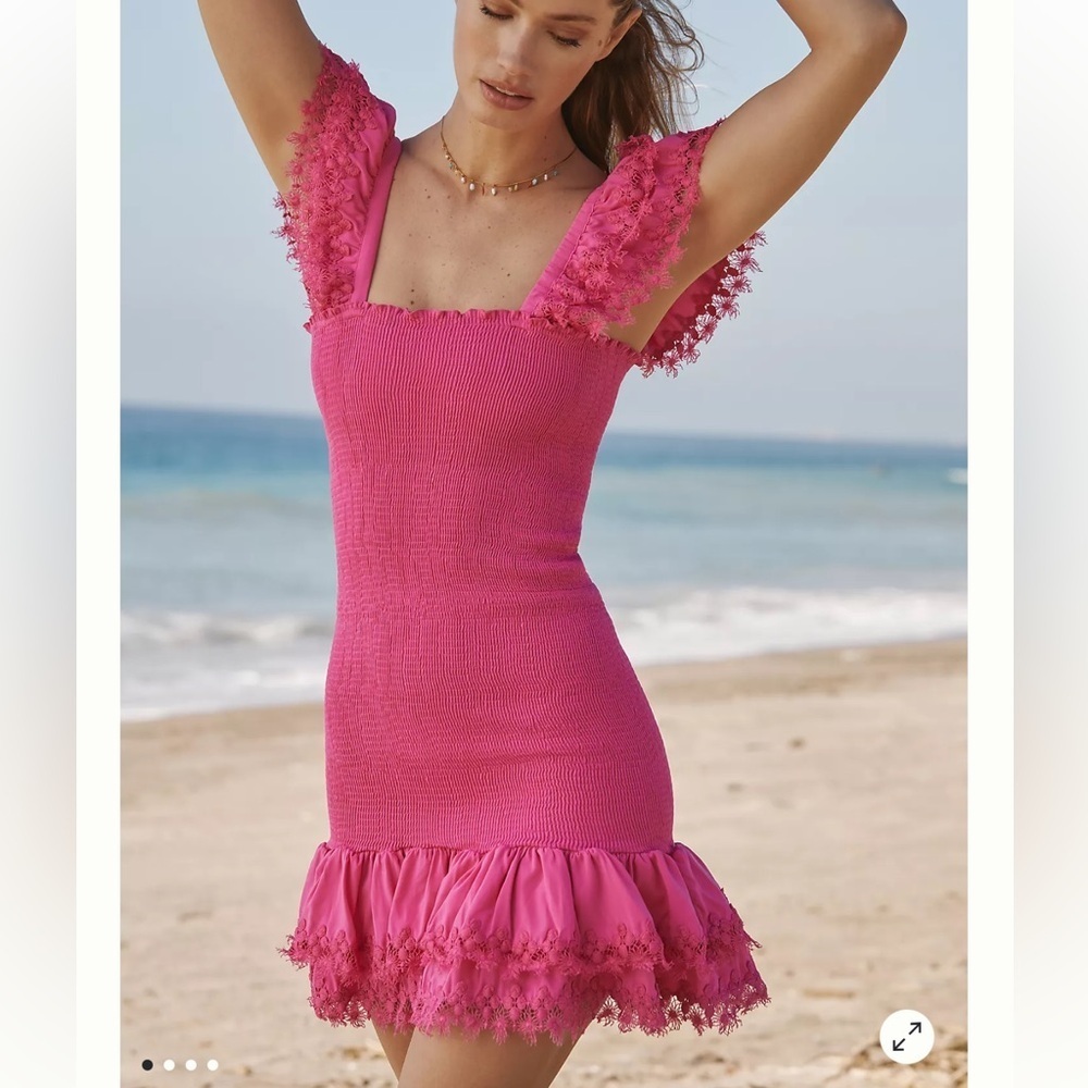 Peixoto 100% Rayon Fuchsia Lace Detail Top short Dress Size Medium. J-29